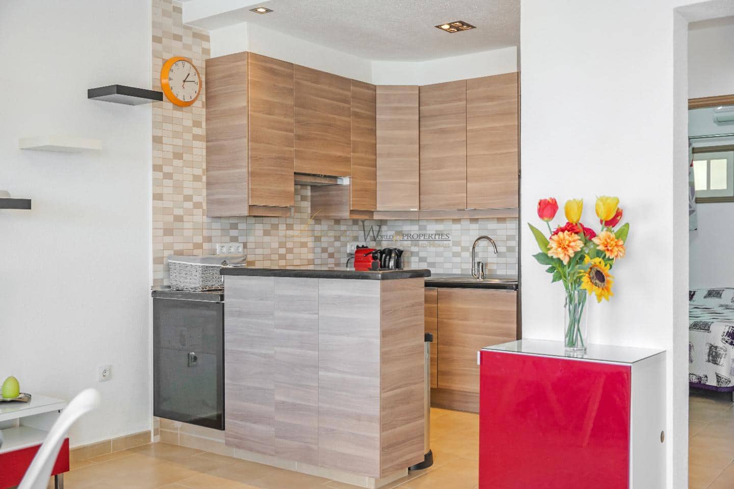 Piso de 2 habitaciones en Los Cristianos en venta con piscina - 585.000 € (Ref: 9345695)