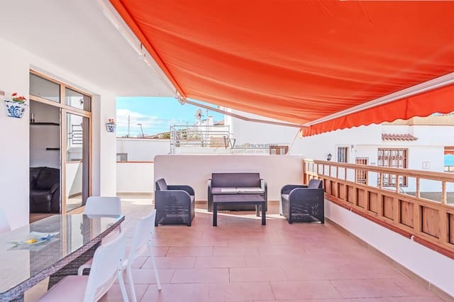 Piso de 2 habitaciones en Los Cristianos, Arona en venta con piscina - 585.000 € (Ref: 9345695)
