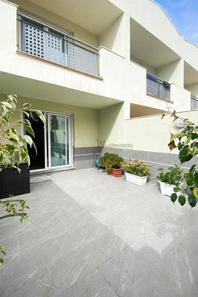 3 camera da letto Villa in vendita in Costa Adeje con piscina garage - 470.000 € (Rif: 9348660)