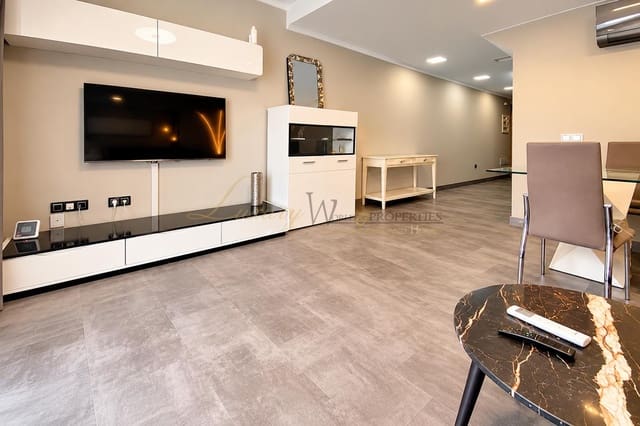 3 chambre Villa/Maison à vendre à Playa de Fañabé Alto, Adeje avec piscine garage - 470 000 € (Ref: 9348660)