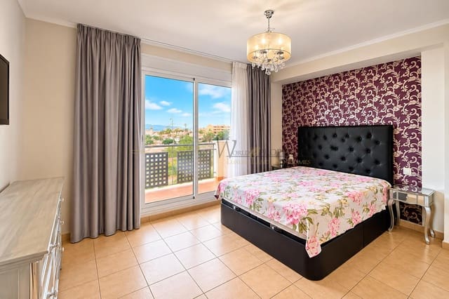3 chambre Villa/Maison à vendre à Playa de Fañabé Alto, Adeje avec piscine garage - 470 000 € (Ref: 9348660)