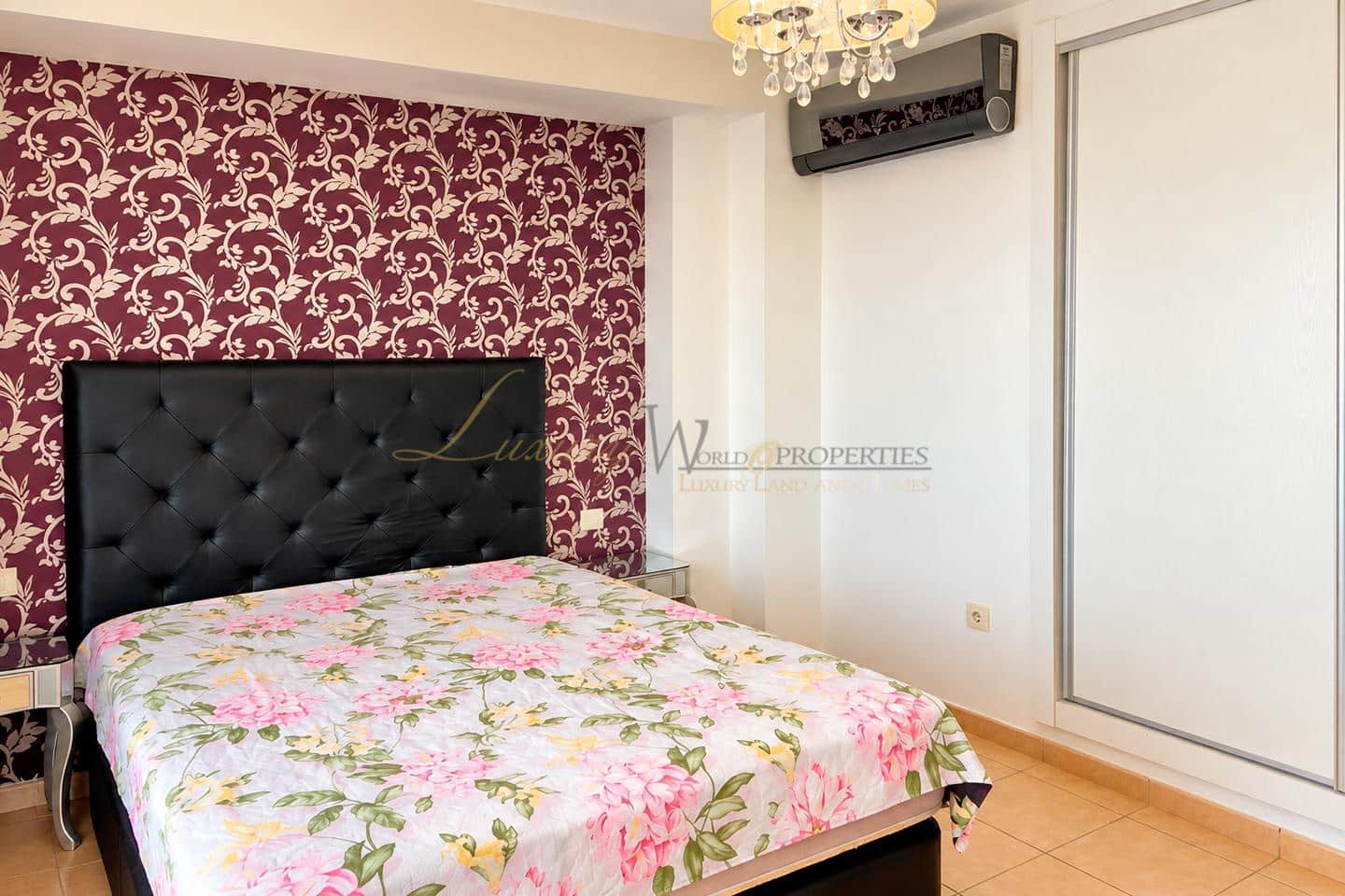 3 camera da letto Villa in vendita in Costa Adeje con piscina garage - 470.000 € (Rif: 9348660)