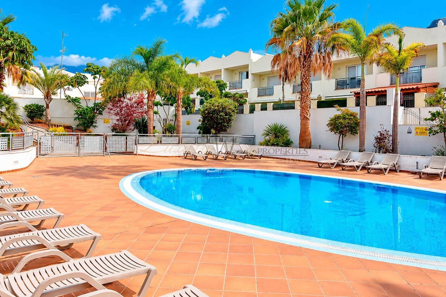 3 camera da letto Villa in vendita in Costa Adeje con piscina garage - 470.000 € (Rif: 9348660)