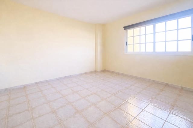 2 bedroom Flat for sale in Torviscas Centro y Alto, Adeje with pool - € 479,000 (Ref: 9352894)