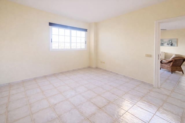 2 bedroom Flat for sale in Torviscas Centro y Alto, Adeje with pool - € 479,000 (Ref: 9352894)