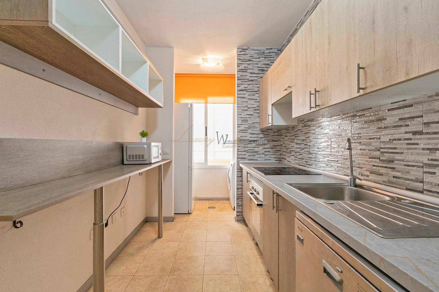 3 bedroom Flat for sale in El Fraile with garage - € 265,000 (Ref: 9379920)