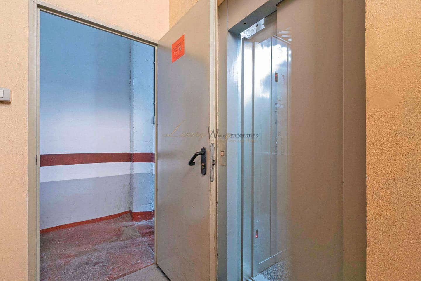 3 bedroom Flat for sale in El Fraile with garage - € 265,000 (Ref: 9379920)