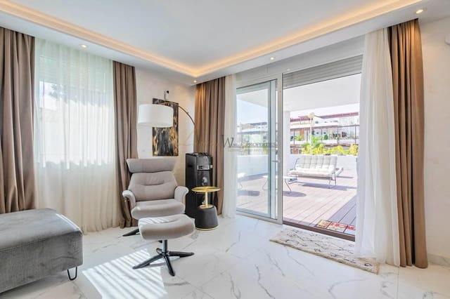 3 slaapkamer Villa te koop in Amarilla Golf, San Miguel de Abona met zwembad garage - € 690.000 (Ref: 9401744)