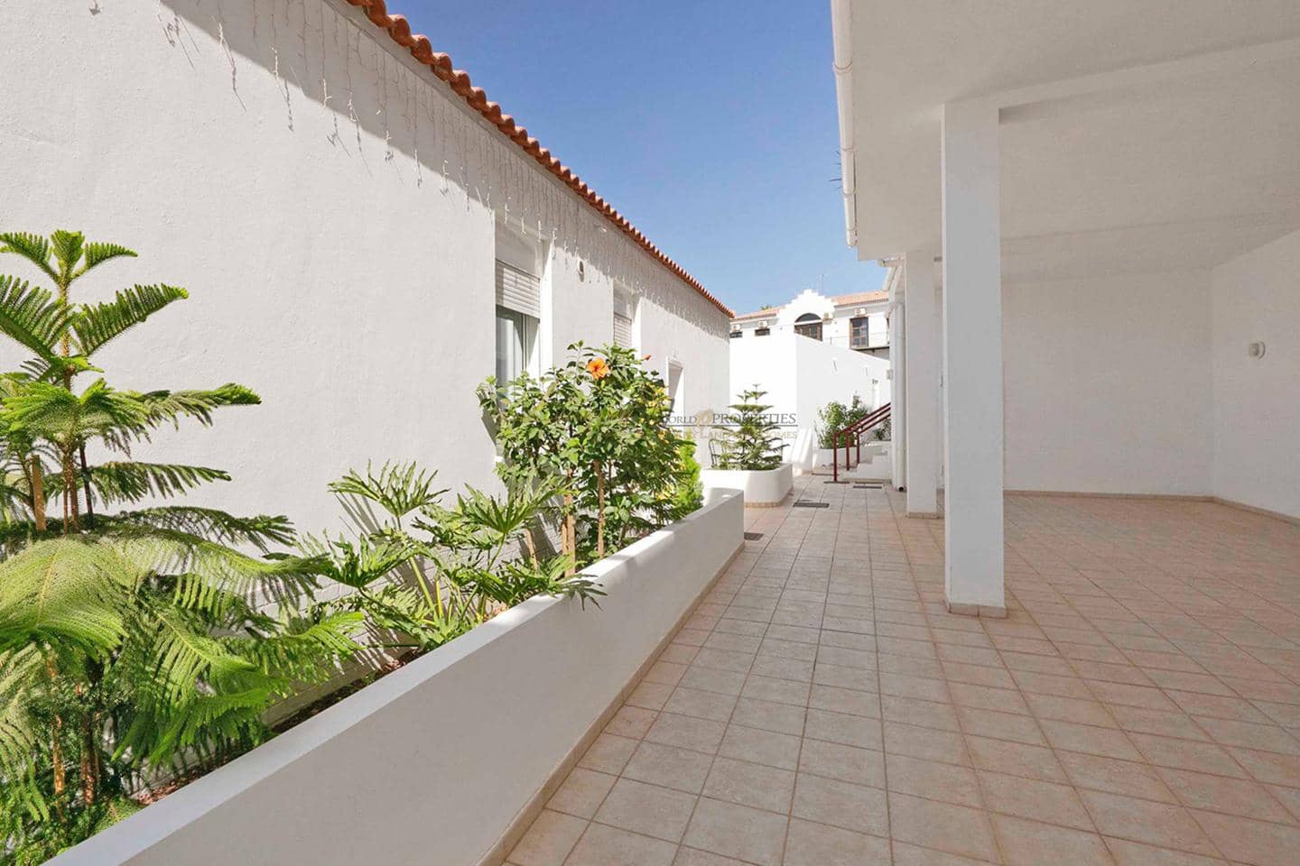 3 bedroom Villa for sale in Amarilla Golf with pool garage - € 690,000 (Ref: 9401744)