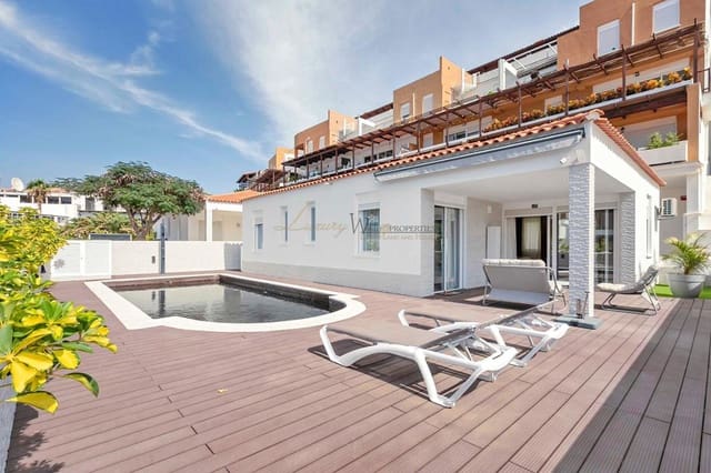 3 slaapkamer Villa te koop in Amarilla Golf, San Miguel de Abona met zwembad garage - € 690.000 (Ref: 9401744)