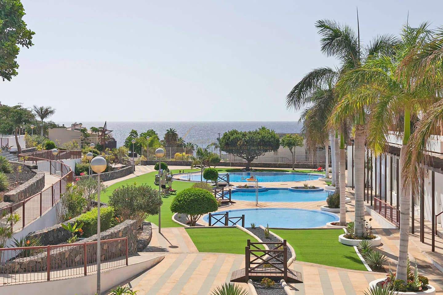 3 bedroom Villa for sale in Amarilla Golf with pool garage - € 690,000 (Ref: 9401744)