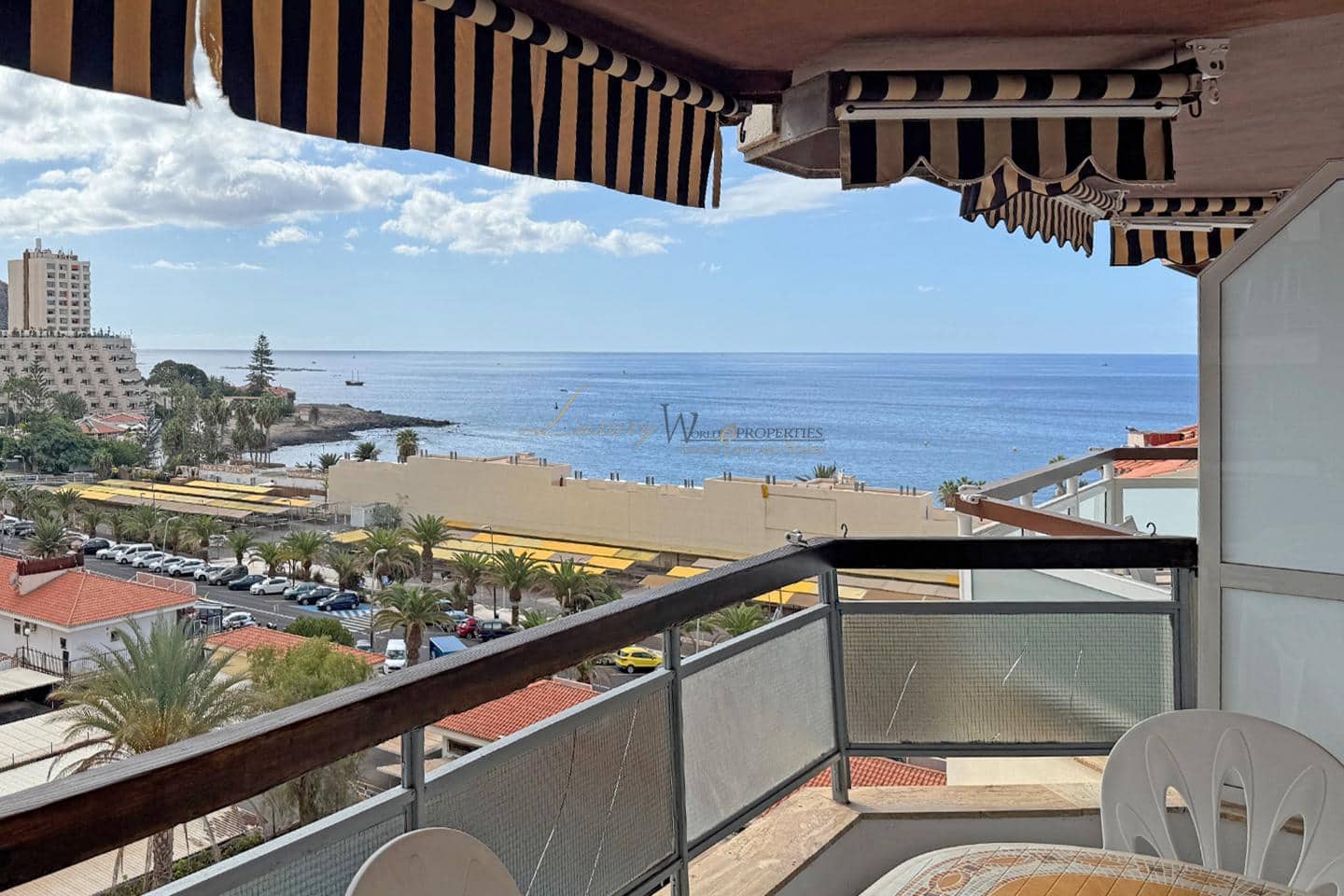 3 sypialnia Mieszkanie na sprzedaż w Los Cristianos z basenem - 495 000 € (Ref: 9421494)