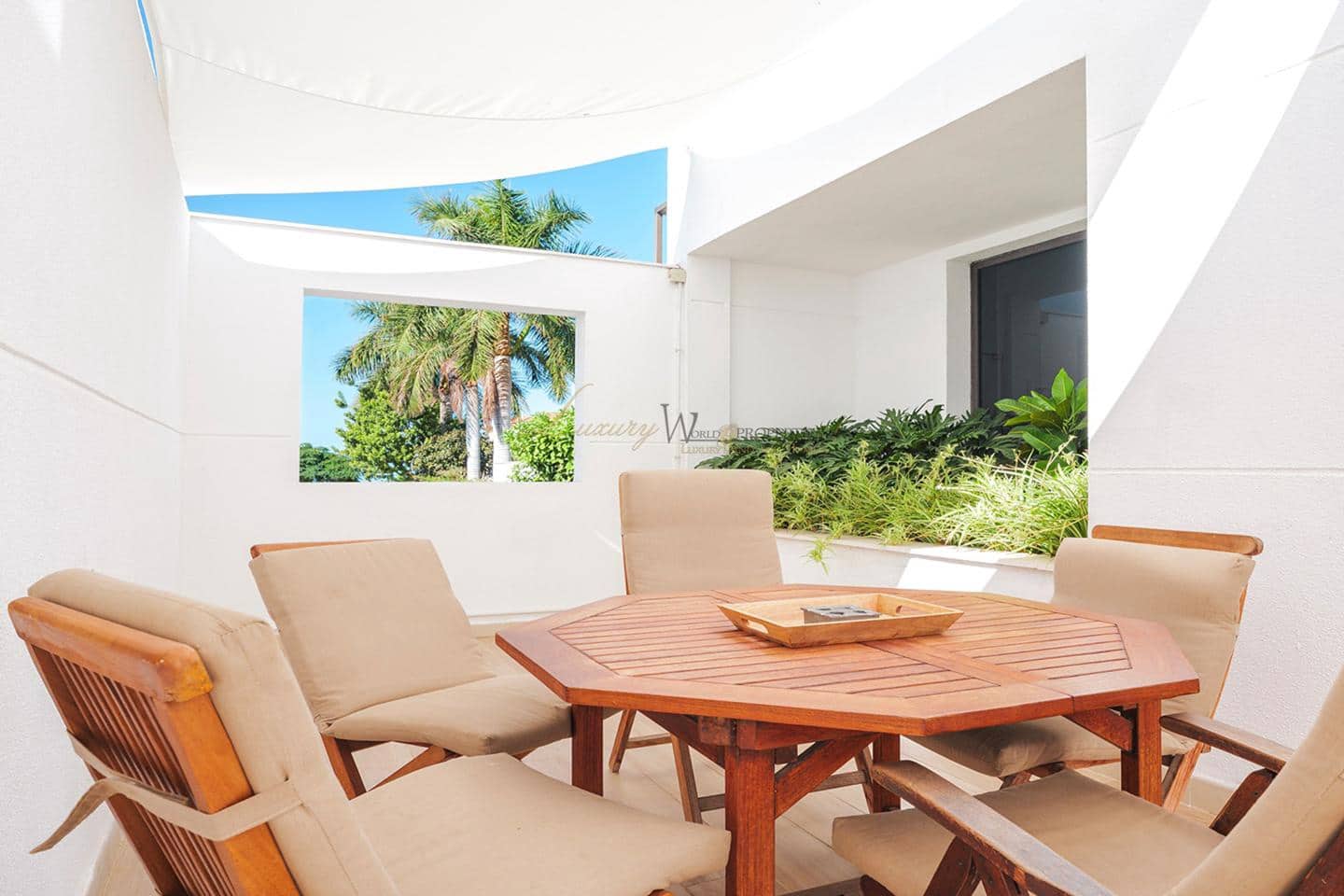 5 quarto Moradia para venda em Costa Adeje com piscina garagem - 2 730 000 € (Ref: 9426491)