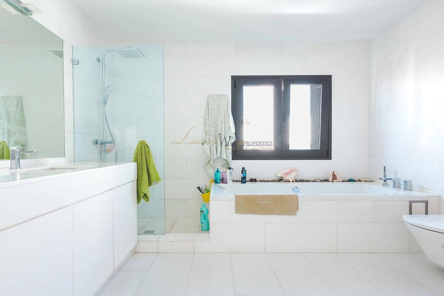 5 quarto Moradia para venda em Costa Adeje com piscina garagem - 2 730 000 € (Ref: 9426491)