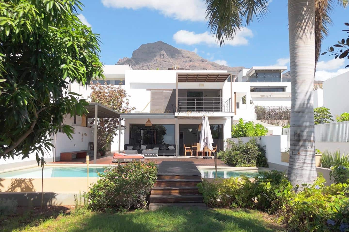 5 quarto Moradia para venda em Costa Adeje com piscina garagem - 2 730 000 € (Ref: 9426491)