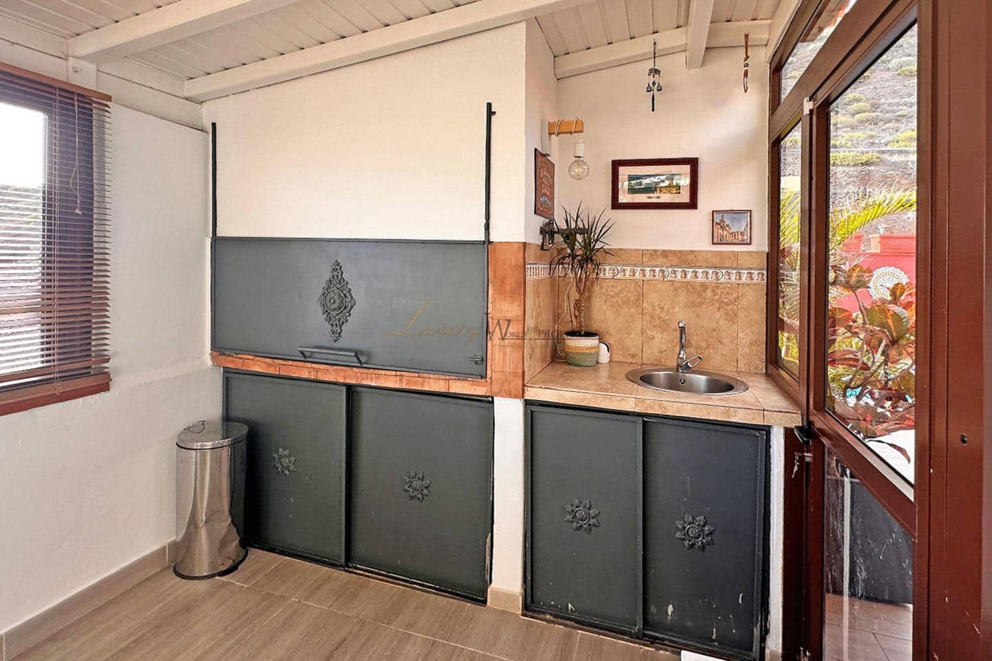 4 chambre Villa/Maison à vendre à Costa Adeje avec piscine garage - 630 000 € (Ref: 9431996)