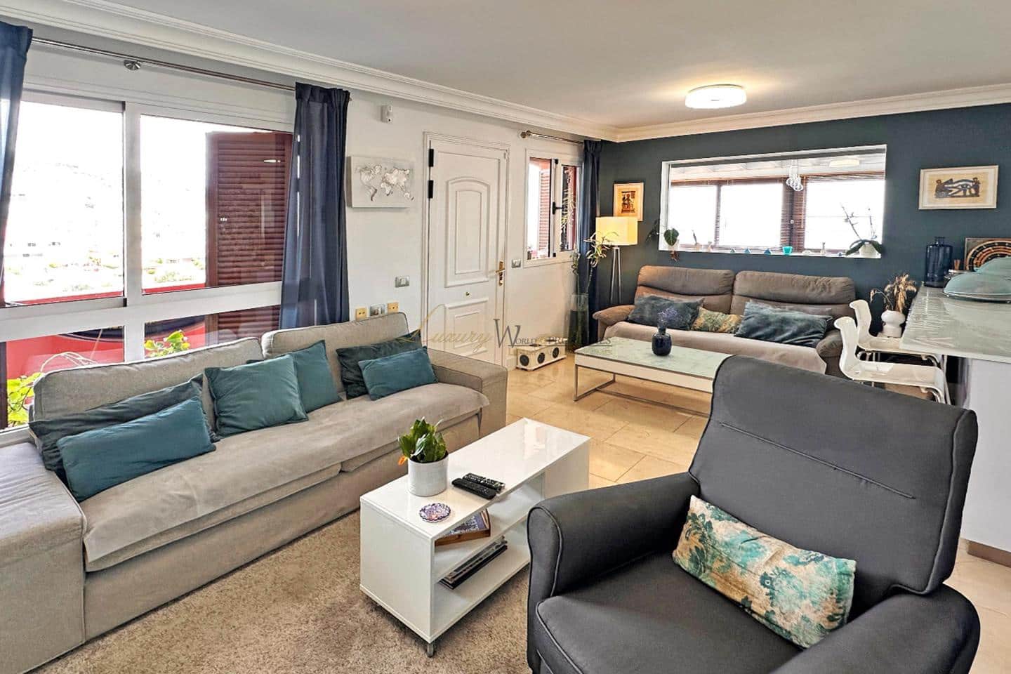 4 chambre Villa/Maison à vendre à Costa Adeje avec piscine garage - 630 000 € (Ref: 9431996)