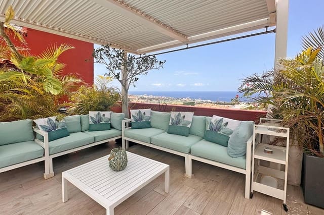 4 camera da letto Villa in vendita in Playa de Fañabé Alto, Adeje con piscina garage - 630.000 € (Rif: 9431996)