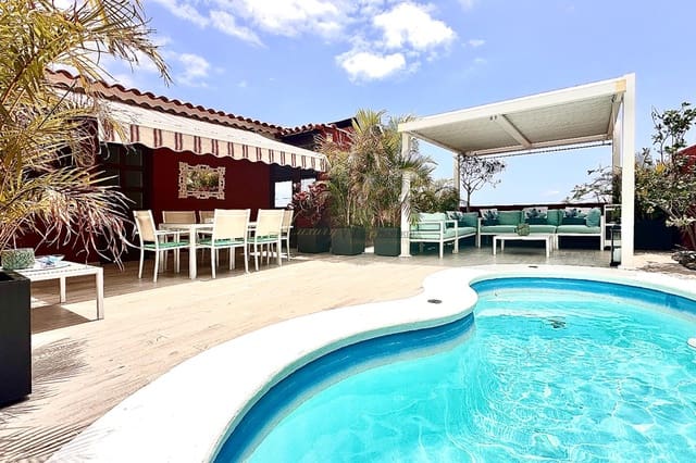 4 camera da letto Villa in vendita in Playa de Fañabé Alto, Adeje con piscina garage - 630.000 € (Rif: 9431996)