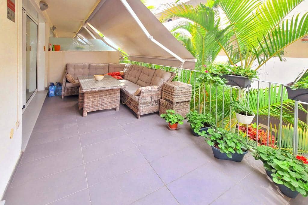 2 bedroom Flat for sale in Adeje with pool garage - € 350,000 (Ref: 9464969)