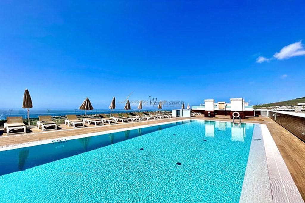 2 bedroom Flat for sale in Adeje with pool garage - € 350,000 (Ref: 9464969)