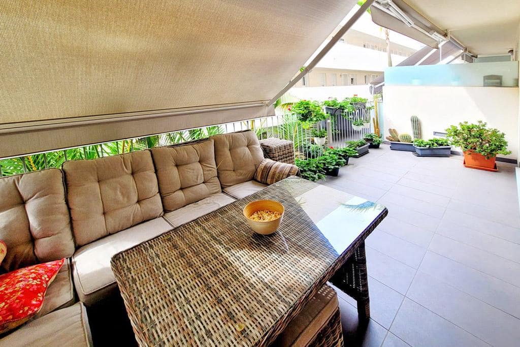 2 bedroom Flat for sale in Adeje with pool garage - € 350,000 (Ref: 9464969)