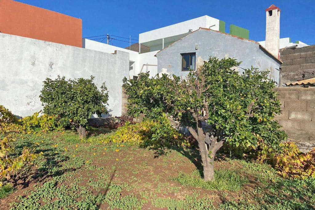 7 sovrum Villa till salu i Santiago del Teide med garage - 300 000 € (Ref: 9473396)