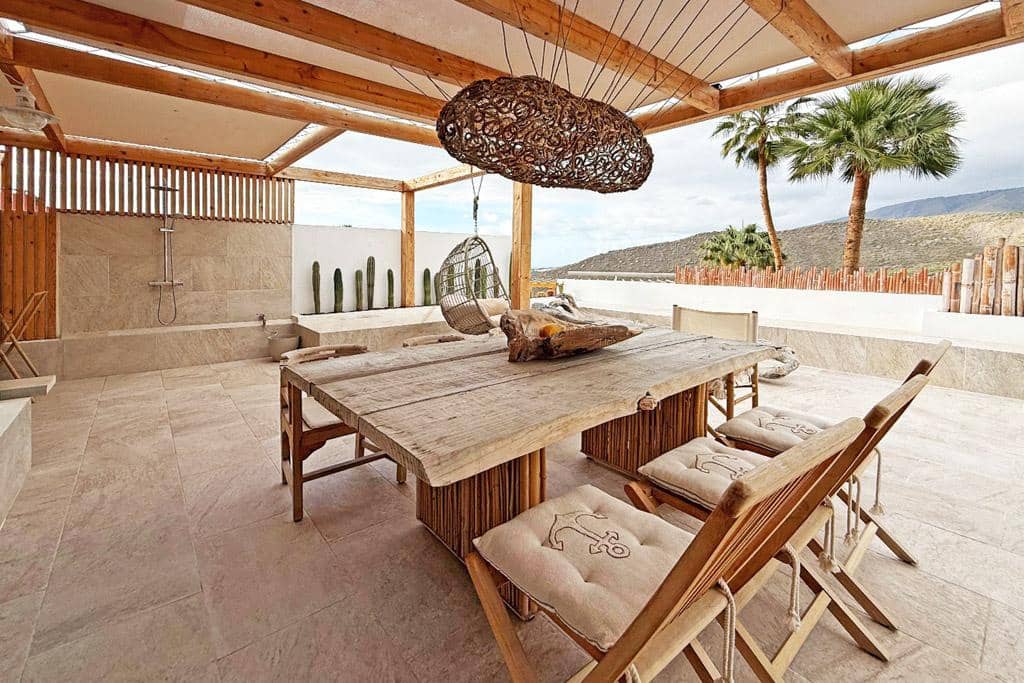 2 bedroom Flat for sale in Costa Adeje with pool garage - € 449,000 (Ref: 9492742)