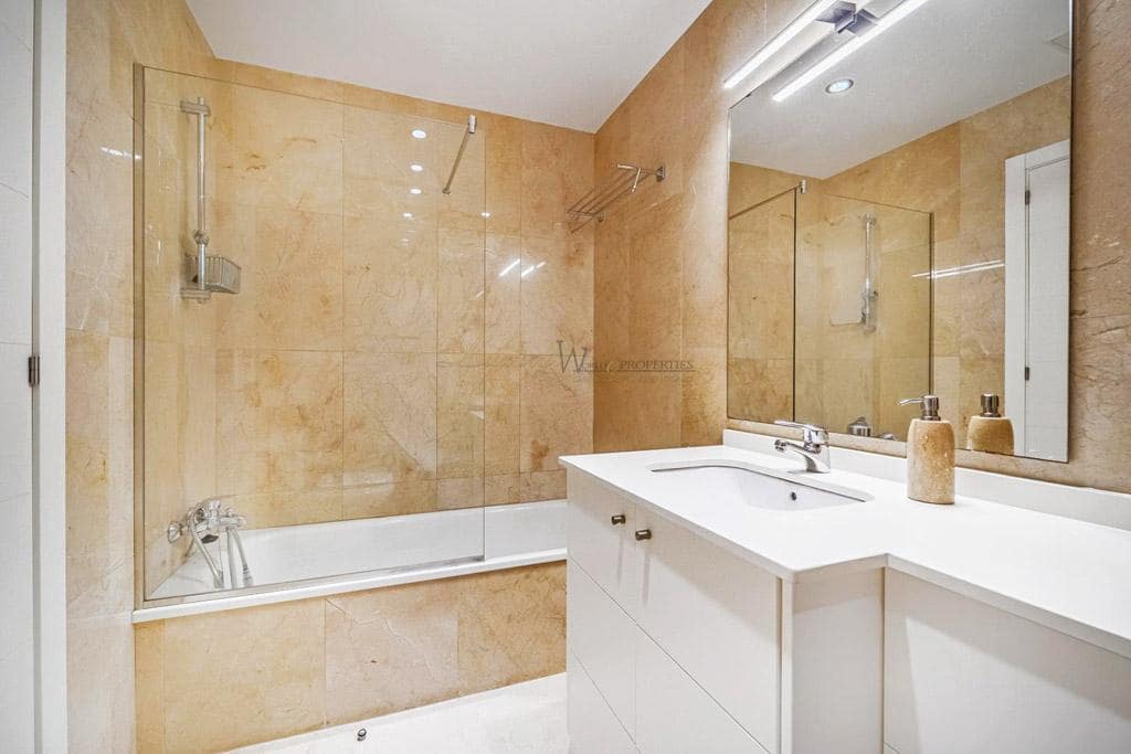 2 bedroom Flat for sale in La Caleta Adeje with pool garage - € 995,000 (Ref: 9500742)