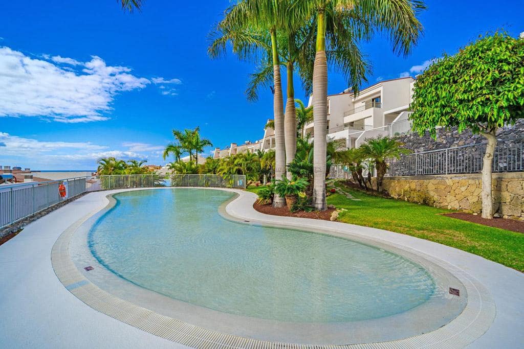 2 bedroom Flat for sale in La Caleta Adeje with pool garage - € 995,000 (Ref: 9500742)