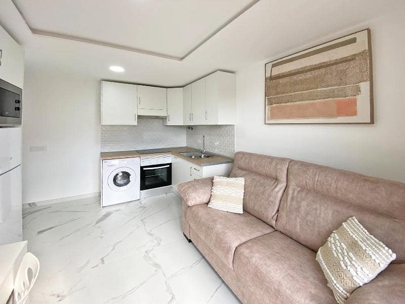 Piso de 2 habitaciones en Los Cristianos en venta con piscina - 262.500 € (Ref: 9510198)