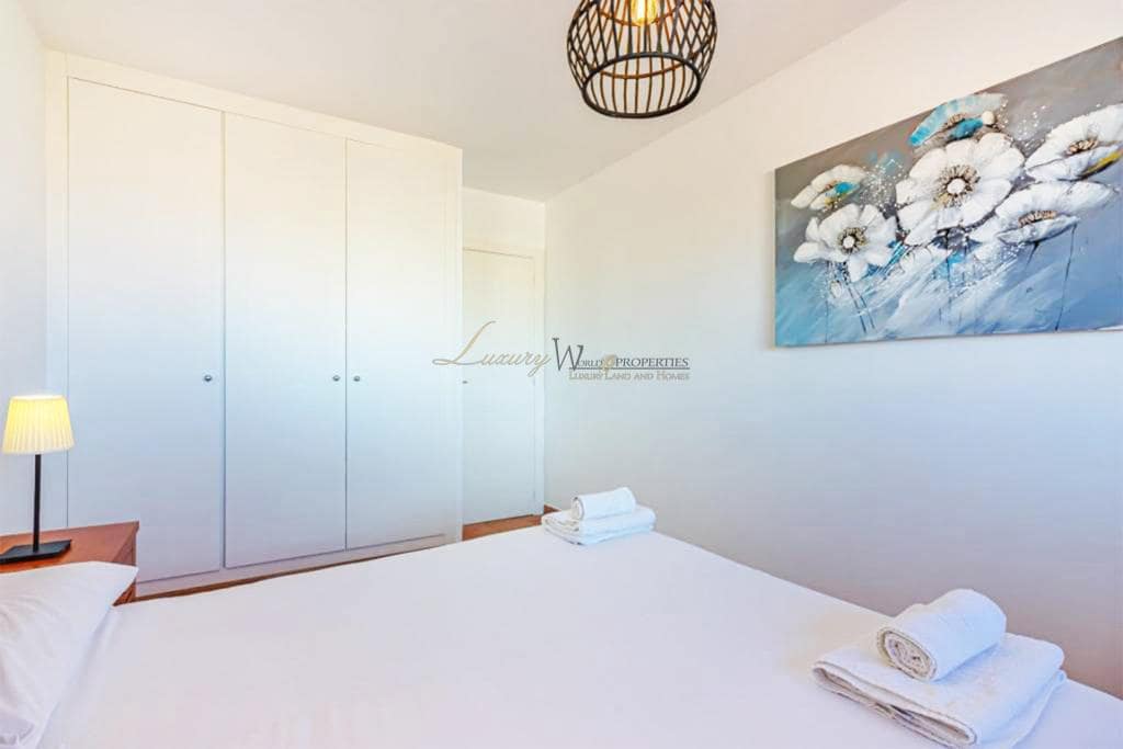 Piso de 2 habitaciones en Playa Paraiso en venta con piscina garaje - 359.000 € (Ref: 9542476)