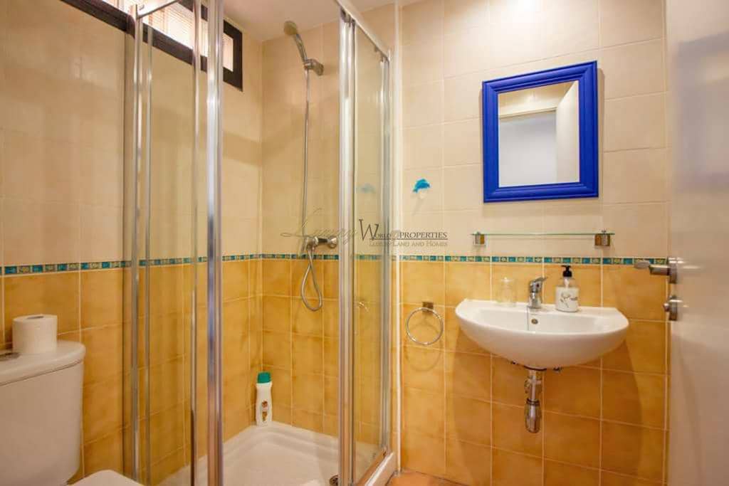 Piso de 2 habitaciones en Playa Paraiso en venta con piscina garaje - 359.000 € (Ref: 9542476)