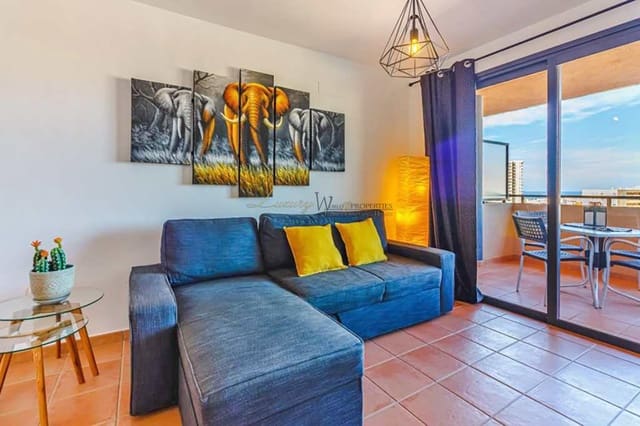 Piso de 2 habitaciones en Playa Paraiso, Adeje en venta con piscina garaje - 359.000 € (Ref: 9542476)