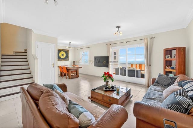 3 sovrum Villa till salu i Torviscas Centro y Alto, Adeje med pool garage - 659 000 € (Ref: 9550225)