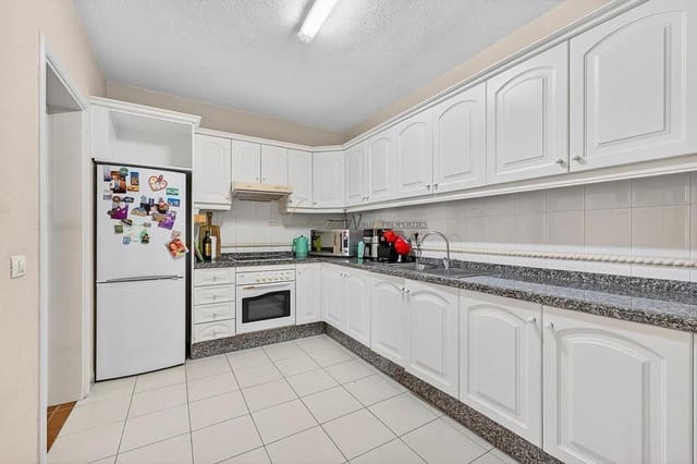 3 sovrum Villa till salu i Torviscas Centro y Alto, Adeje med pool garage - 659 000 € (Ref: 9550225)