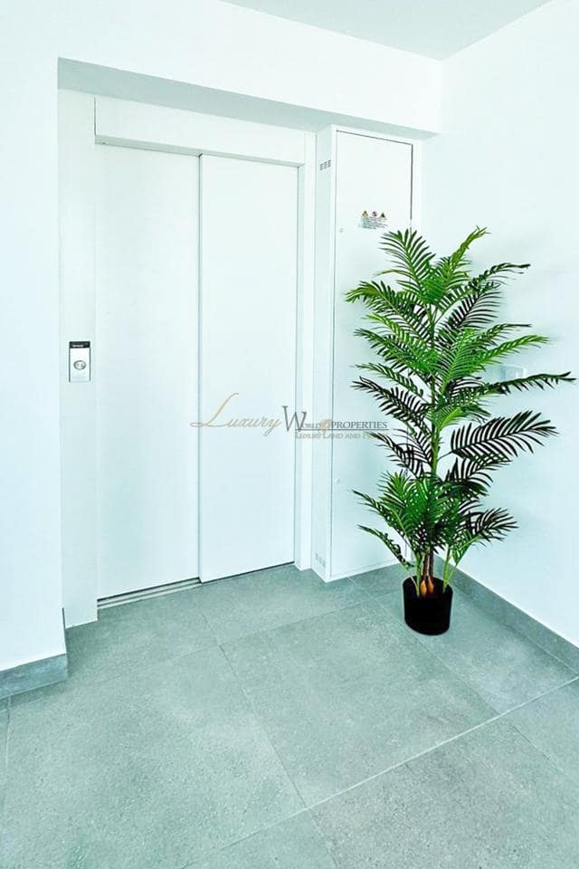 3 bedroom Villa for sale in Callao Salvaje with pool garage - € 1,590,000 (Ref: 9553008)