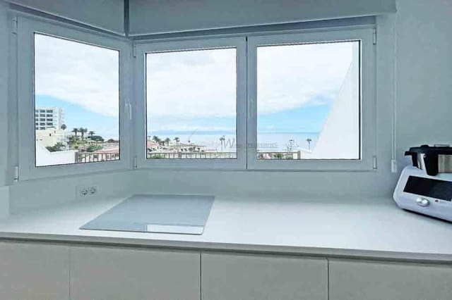 2 quarto Apartamento para venda em Los Gigantes, Santiago del Teide com piscina - 550 000 € (Ref: 9585127)