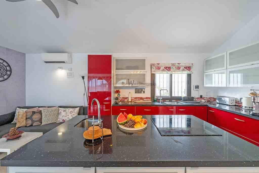 4 soveværelse Villa til salg i Amarilla Golf med swimmingpool garage - € 1.100.000 (Ref: 9632654)