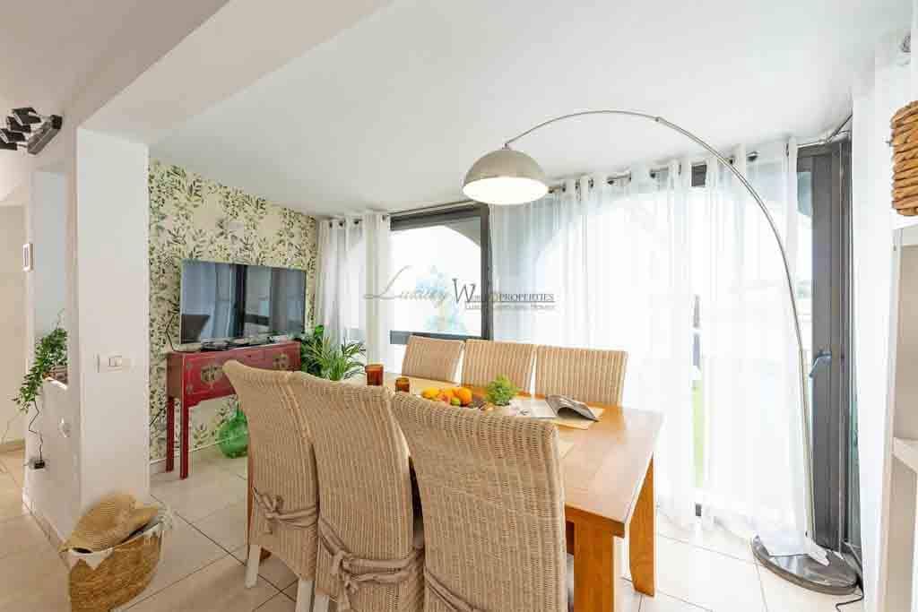 4 soveværelse Villa til salg i Amarilla Golf med swimmingpool garage - € 1.100.000 (Ref: 9632654)