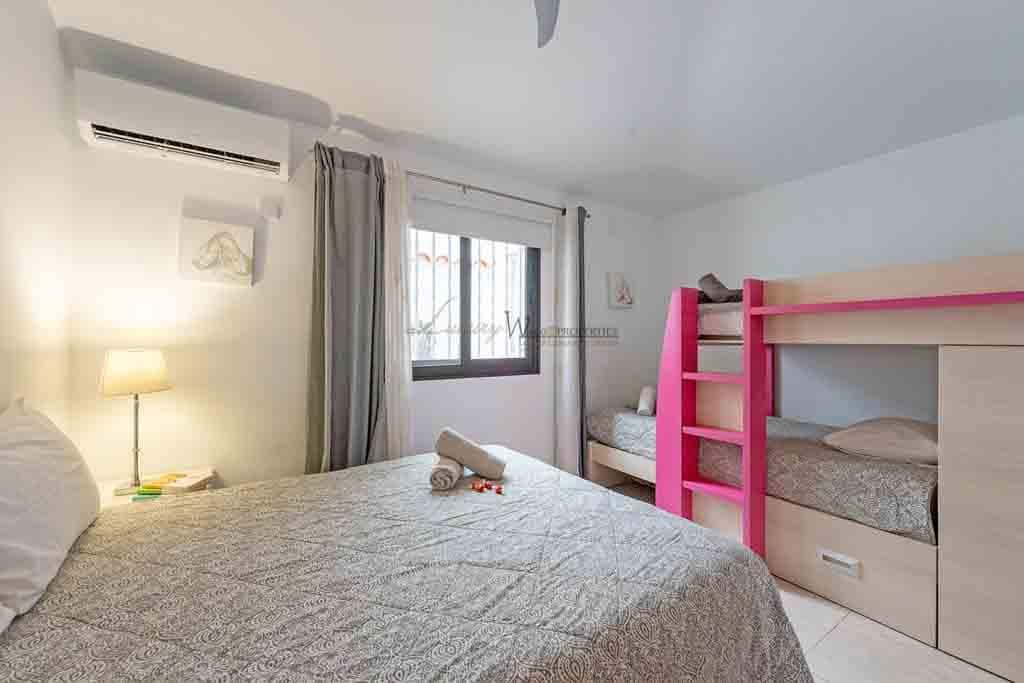 4 soveværelse Villa til salg i Amarilla Golf med swimmingpool garage - € 1.100.000 (Ref: 9632654)