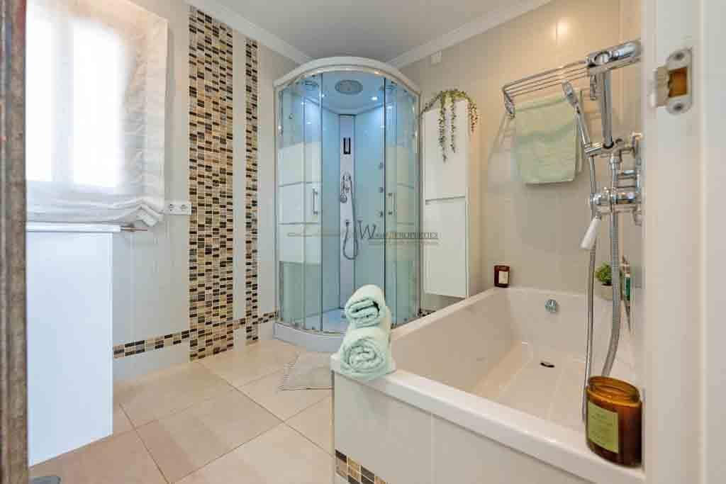 4 soveværelse Villa til salg i Amarilla Golf med swimmingpool garage - € 1.100.000 (Ref: 9632654)