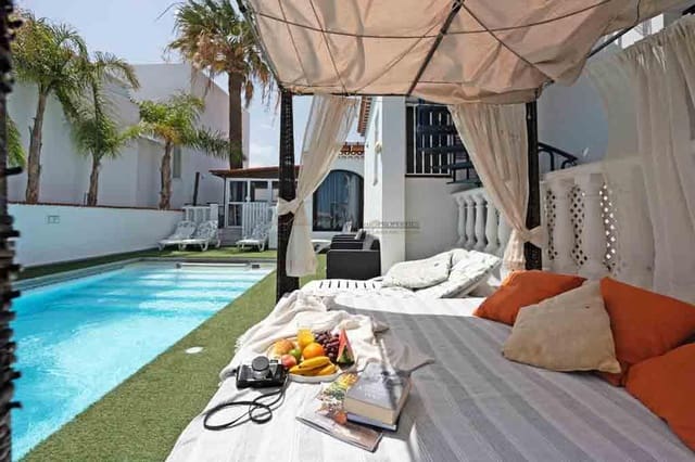 4 soveværelse Villa til salg i Amarilla Golf, San Miguel de Abona med swimmingpool garage - € 1.100.000 (Ref: 9632654)