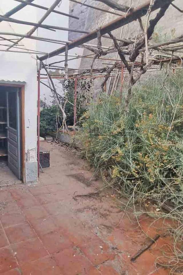 4 sovrum Villa till salu i Playa San Juan - 475 000 € (Ref: 9646167)