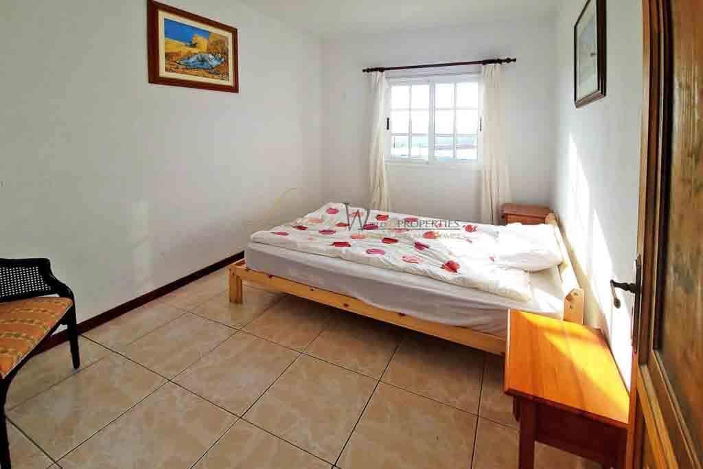 6 bedroom Villa for sale in Buzanada - € 750,000 (Ref: 9646363)