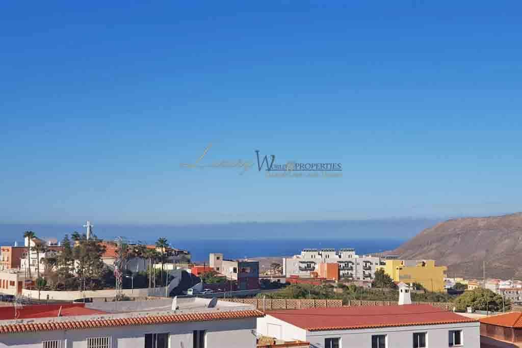 6 bedroom Villa for sale in Buzanada - € 750,000 (Ref: 9646363)