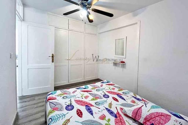 1 bedroom Flat for sale in Playa de las Américas, Adeje with pool - € 280,000 (Ref: 9650273)