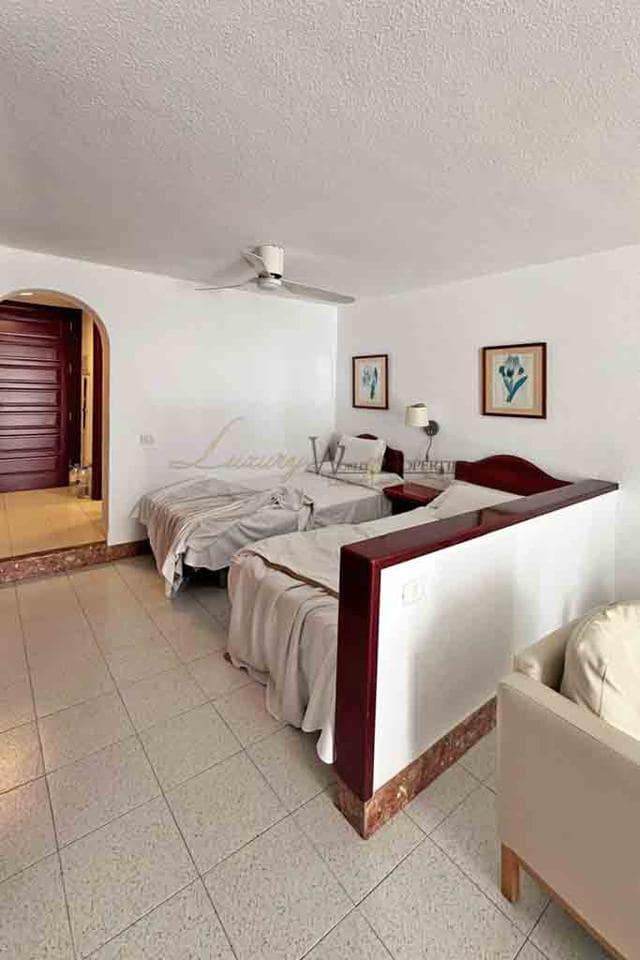 Appartamento in vendita in Playa de las Americas con piscina - 425.000 € (Rif: 9652857)