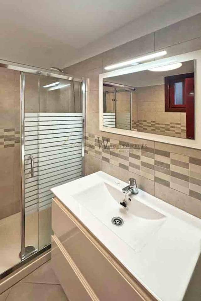 Appartamento in vendita in Playa de las Americas con piscina - 425.000 € (Rif: 9652857)