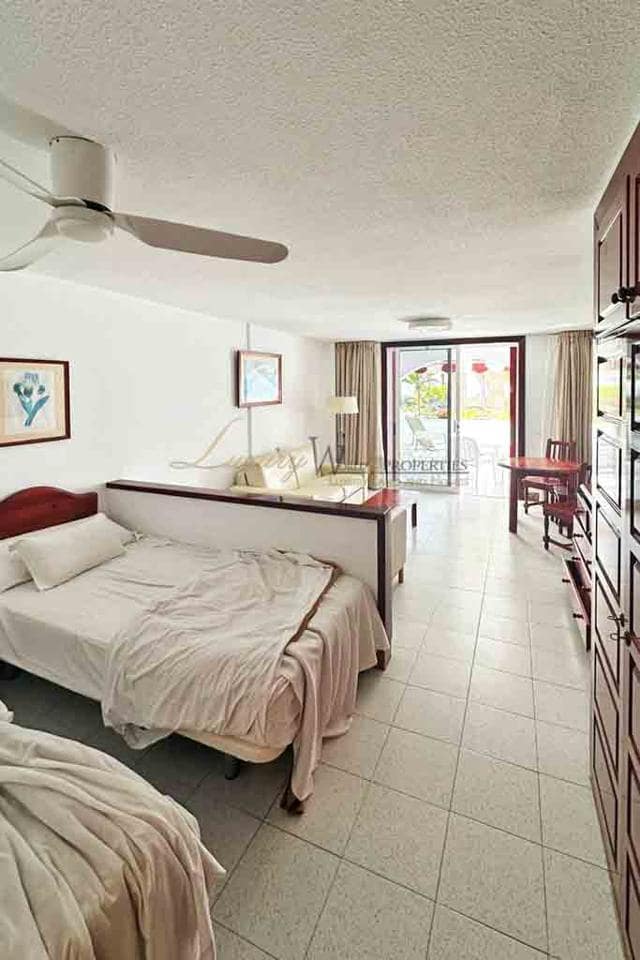 Appartamento in vendita in Playa de las Americas con piscina - 425.000 € (Rif: 9652857)